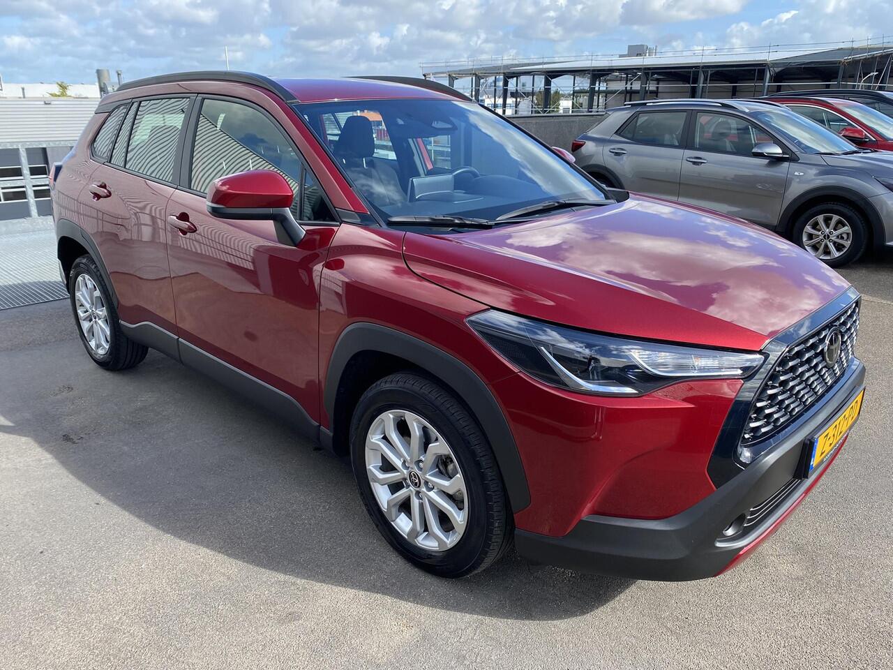 Toyota COROLLA Cross Hybrid 140 Active incl. o.a.:Apple CarPlay/Android Auto, achteruitrij camera, elektr. inklapbare buitenspiegels, keyless, adaptieve cruise control, Climate control