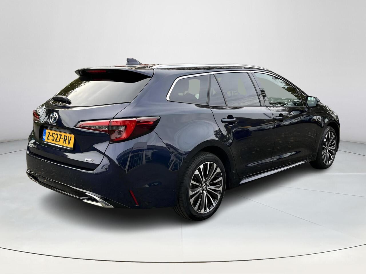 Toyota COROLLA Touring Sports Hybrid 140 Dynamic | Parkeersensoren | Stoelverwarming | Navigatie | Keyless entry |