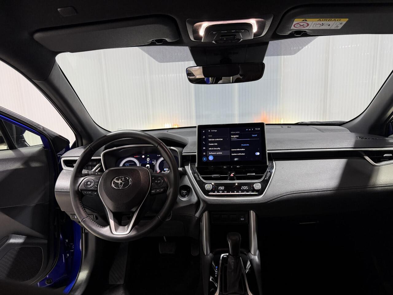 Toyota COROLLA Cross Hybrid 140 Active | Apple carplay/anroid auto | Lichtmetalen velgen | Camera | Dealer onderhouden |