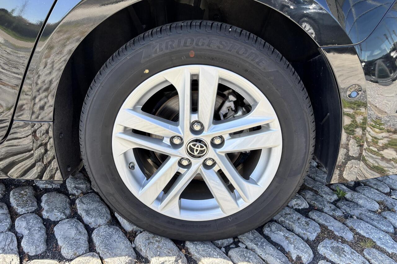 Toyota COROLLA Touring Sports Hybrid Business Parkeersensoren, Stoelverwarming, Apple carplay, Android auto, BSM, NAVI.