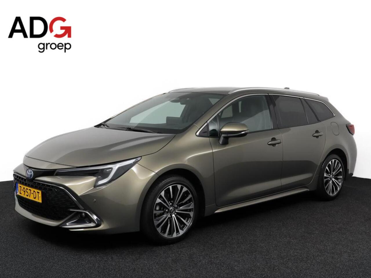 Toyota COROLLA Touring Sports Hybrid 140 Dynamic | Apple Carplay/Android Auto | Parkeersensoren | Stoelverwarming | Elektrische Achterklep | Navigatie |