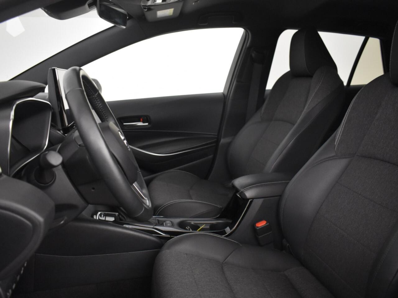 Toyota COROLLA Hybrid 140 Style Edition | Stuur en Stoelverwarming | PDC V+A |