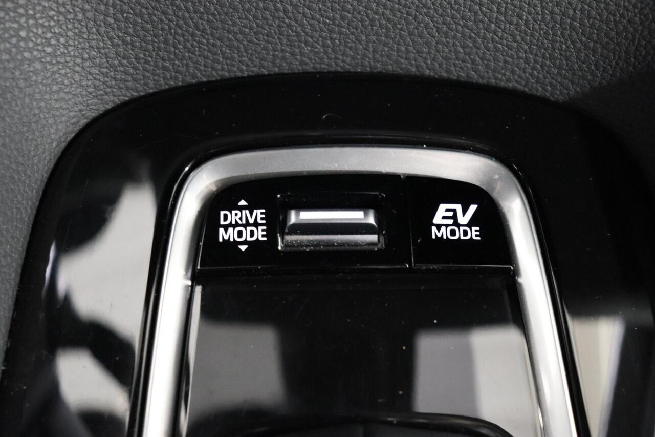 Toyota COROLLA Hybrid 140 GR Sport, Navigatie, BSM, Apple Carplay / Android Auto, 1E Eigenaar, Dealer onderhouden!