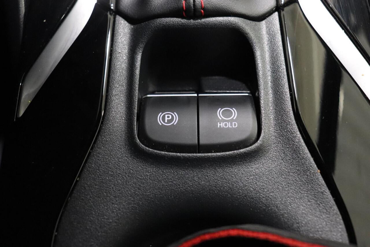 Toyota COROLLA Hybrid 140 GR Sport, Navigatie, BSM, Apple Carplay / Android Auto, 1E Eigenaar, Dealer onderhouden!