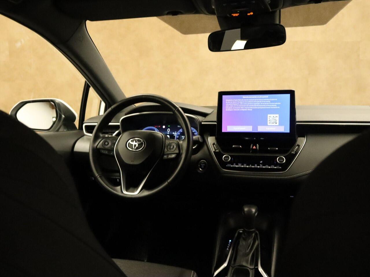 Toyota COROLLA Touring Sports Hybrid 140 Active - ORIGINEEL NEDERLANDSE AUTO - ACHTERUITRIJCAMERA - AIRCO (AUTOMATISCH) - APPLE CARPLAY/ANDROID AUTO - BLUETOOTH TELEFOONVOORBEREIDING - CRUISE CONTROL ADAPTIEF - ELEKTRISCHE RAMEN VOOR EN ACHTER - LICHTMETALEN VELGEN - KE