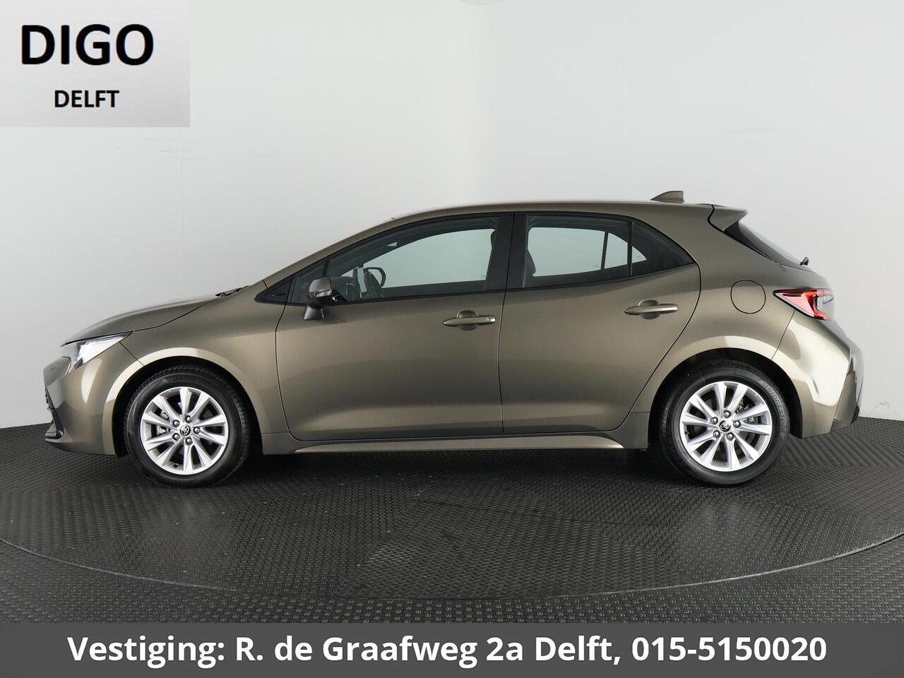 Toyota COROLLA Hybrid 140 Business | Stuur-/& Stoelverwarming | Apple Carplay & AndroidAUTO | Navigatie