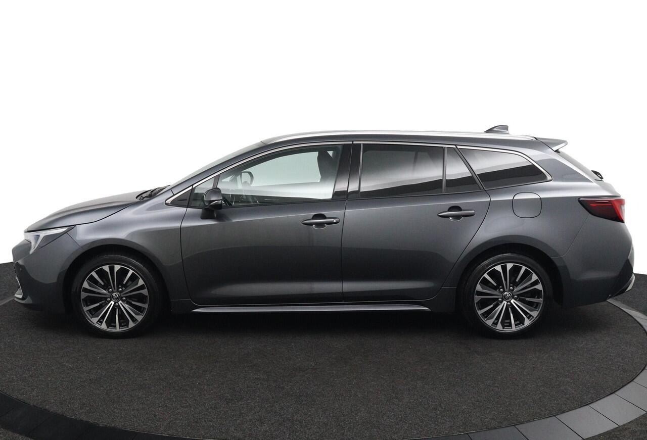 Toyota COROLLA Touring Sports Hybrid 140 Dynamic | Apple Carplay/Android Auto | Parkeersensoren Rondom | Stoelverwarming | Elektrisch bedienbare achterklep |