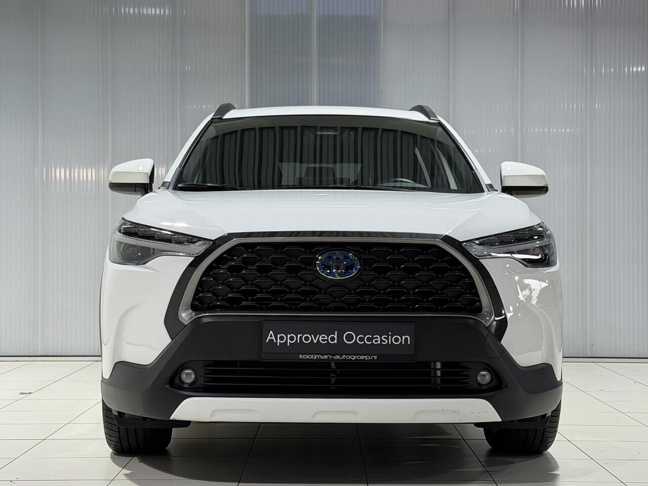 Toyota COROLLA Cross Hybrid 140 Dynamic | Elektrische achterklep, navigatie Apple CarPlay/Android Auto, draadloze telefoonlader, keyless, Adaptieve cruise control