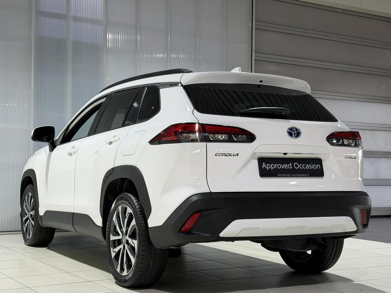 Toyota COROLLA Cross Hybrid 140 Dynamic | Elektrische achterklep, navigatie Apple CarPlay/Android Auto, draadloze telefoonlader, keyless, Adaptieve cruise control