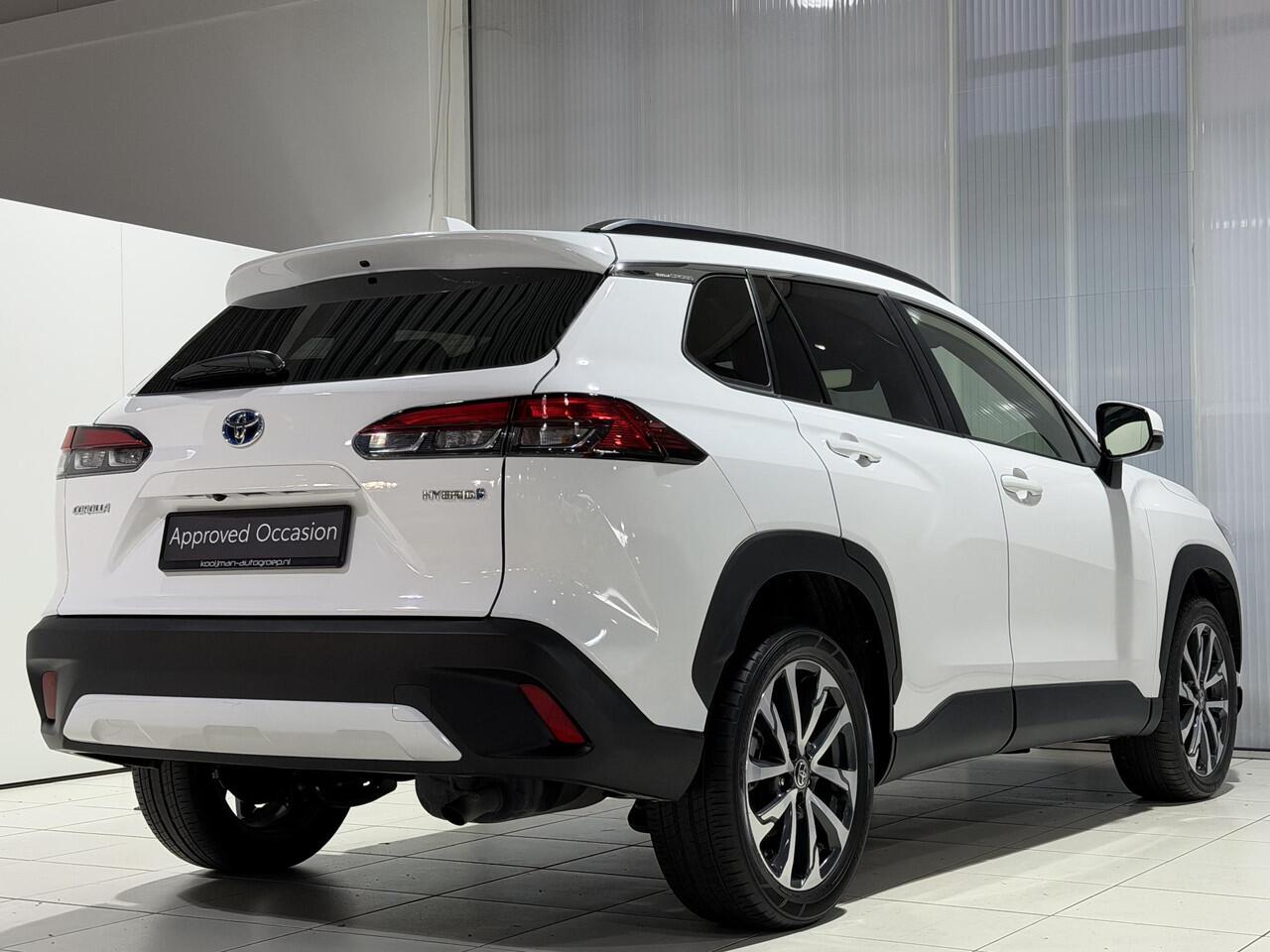 Toyota COROLLA Cross Hybrid 140 Dynamic | Elektrische achterklep, navigatie Apple CarPlay/Android Auto, draadloze telefoonlader, keyless, Adaptieve cruise control