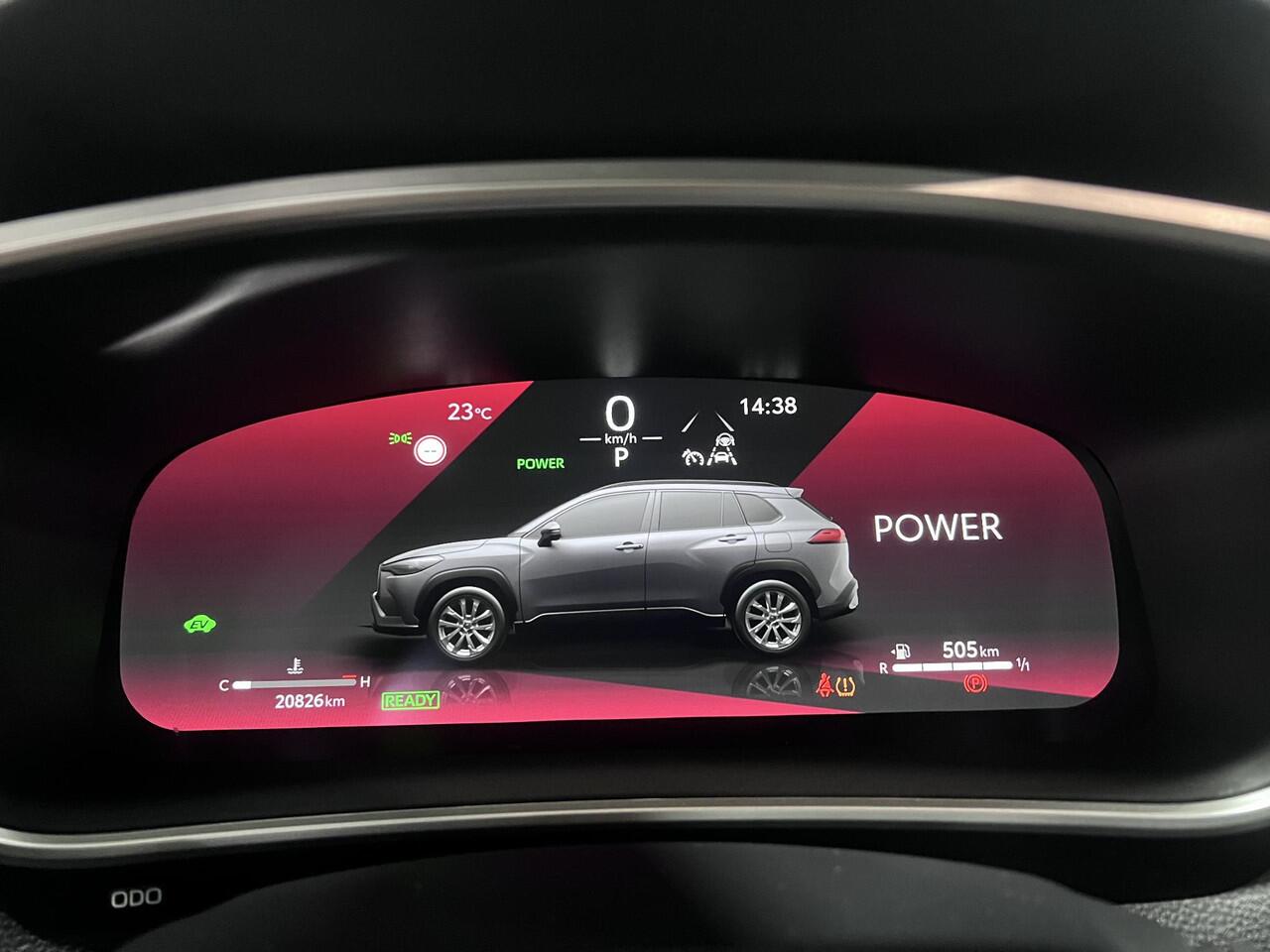 Toyota COROLLA Cross Hybrid 140 Executive Edition Panoramadak, Dodehoekdetectie, Parkeersensoren voor + achter, Elektrische achterklep, Led, Navi, Garantie t/m 2034!