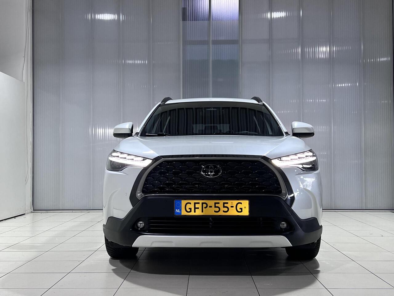 Toyota COROLLA Cross Hybrid 140 Style All Season banden, Elektrisch bedienbare achterklep, Draadloos opladen, Dode hoek detector, Dealer onderhouden