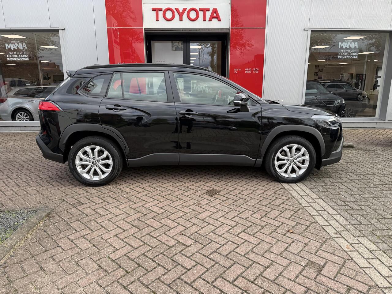 Toyota COROLLA Cross Hybrid 140 Active Keyless | Achteruitrij camera | Navigatie Apple CarPlay/Android Auto | Nederlandse auto | Lage KM stand |