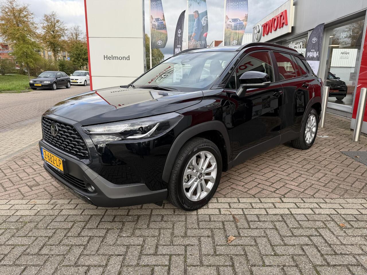 Toyota COROLLA Cross Hybrid 140 Active Keyless | Achteruitrij camera | Navigatie Apple CarPlay/Android Auto | Nederlandse auto | Lage KM stand |