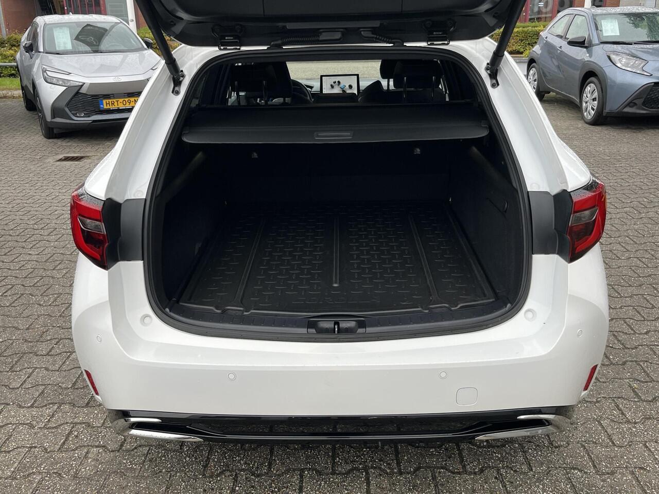 Toyota COROLLA Touring Sports Hybrid 200 Dynamic Premium