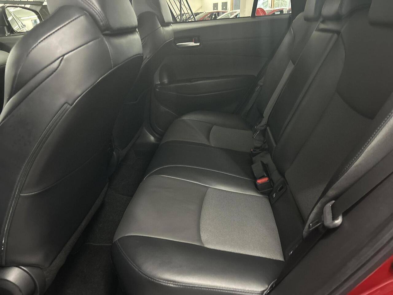 Toyota COROLLA Cross Hybrid 140 Style + Premium Pack