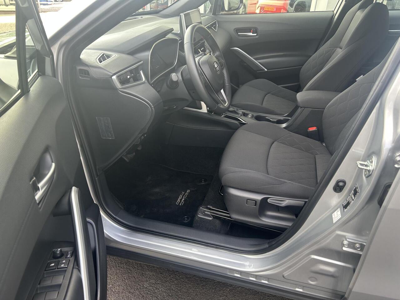 Toyota COROLLA Cross Hybrid 140 Active | Climate Control | Parkeercamera | Virtual Cockpit