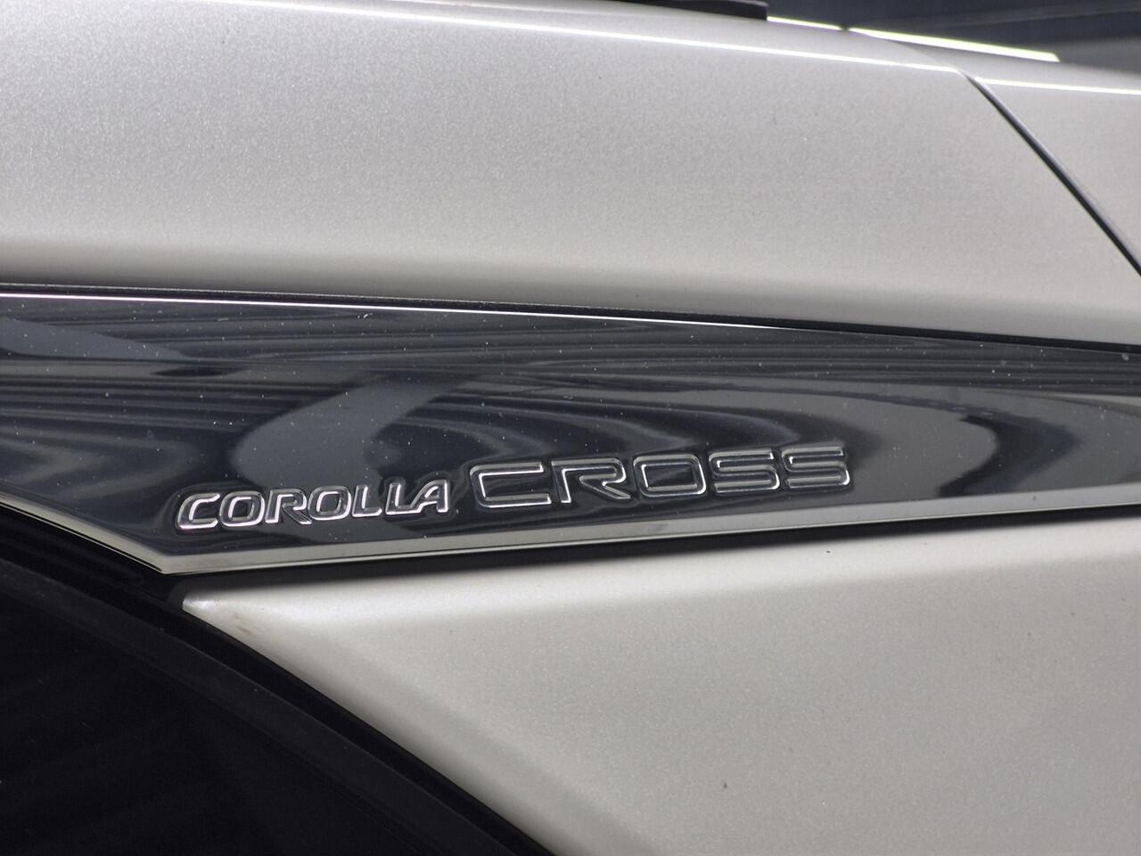 Toyota COROLLA Cross Hybrid 140 Style | Dodehoek sensoren | Keyless | Stoel/stuur verw. | Elektr. klep |