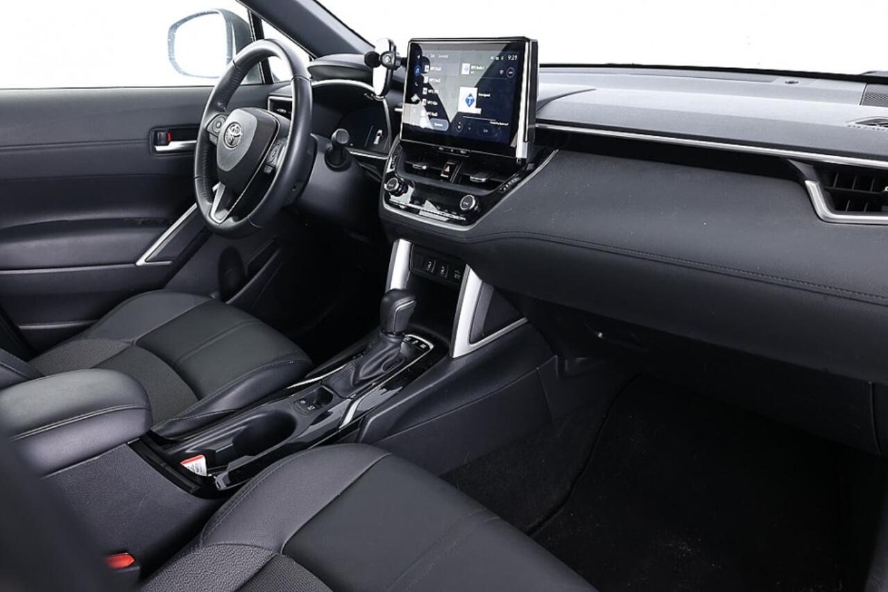 Toyota COROLLA Cross Hybrid 140 Style | Half LEDER | Trekhaak ? 1e Eigenaar