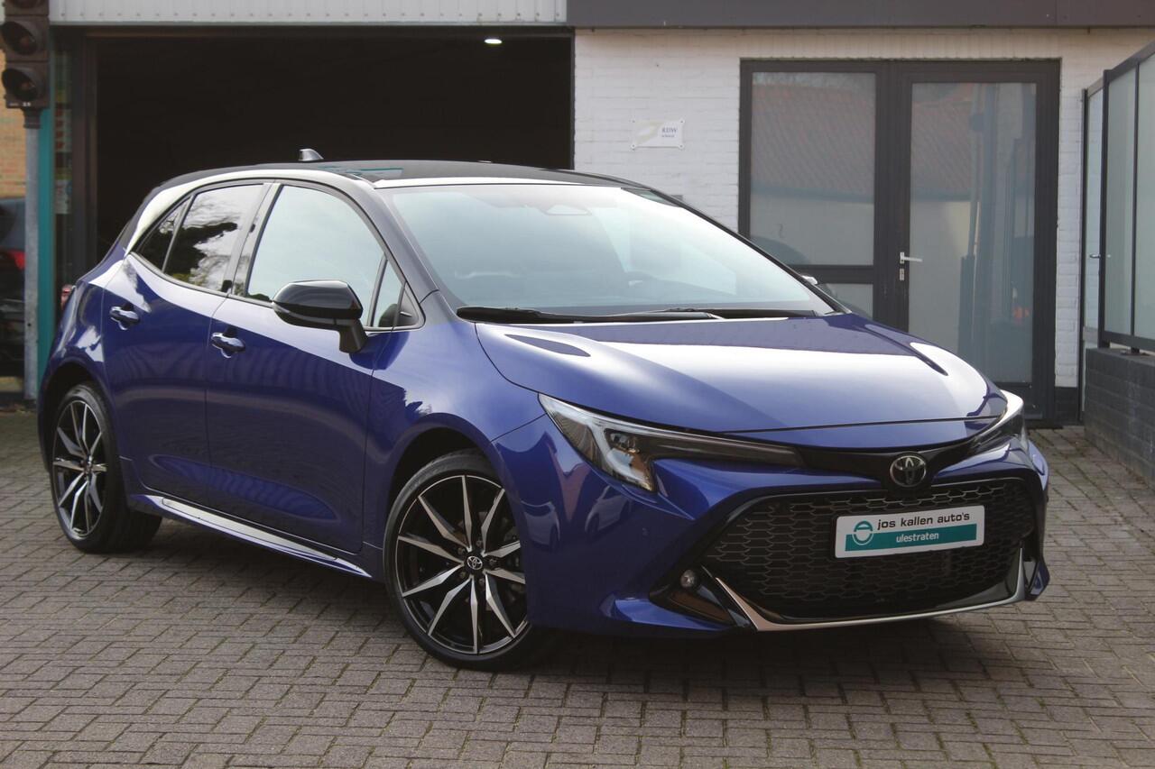 Toyota COROLLA Hybrid 140 GR Sport Bi Tone Navigatie, BSM, Apple Carplay / Android Auto, NIEUW!!!