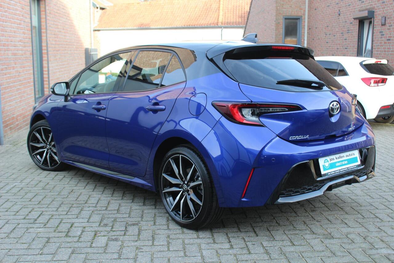 Toyota COROLLA Hybrid 140 GR Sport Bi Tone Navigatie, BSM, Apple Carplay / Android Auto, NIEUW!!!