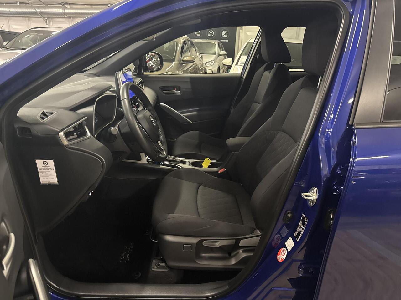 Toyota COROLLA Cross Hybrid 140 Style | 06-10141018 Voor meer informatie