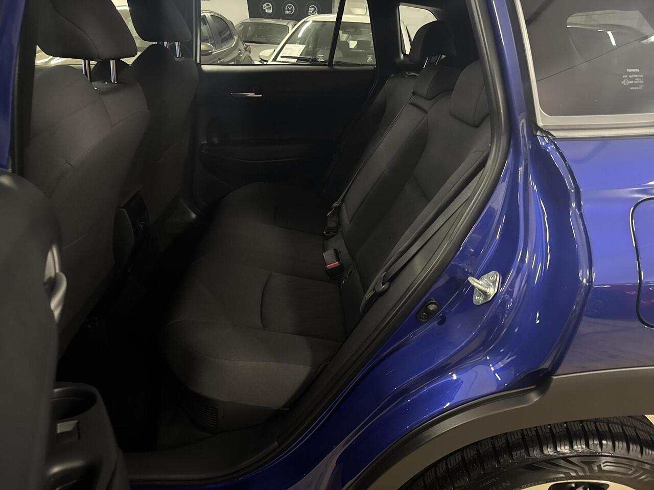 Toyota COROLLA Cross Hybrid 140 Style | 06-10141018 Voor meer informatie