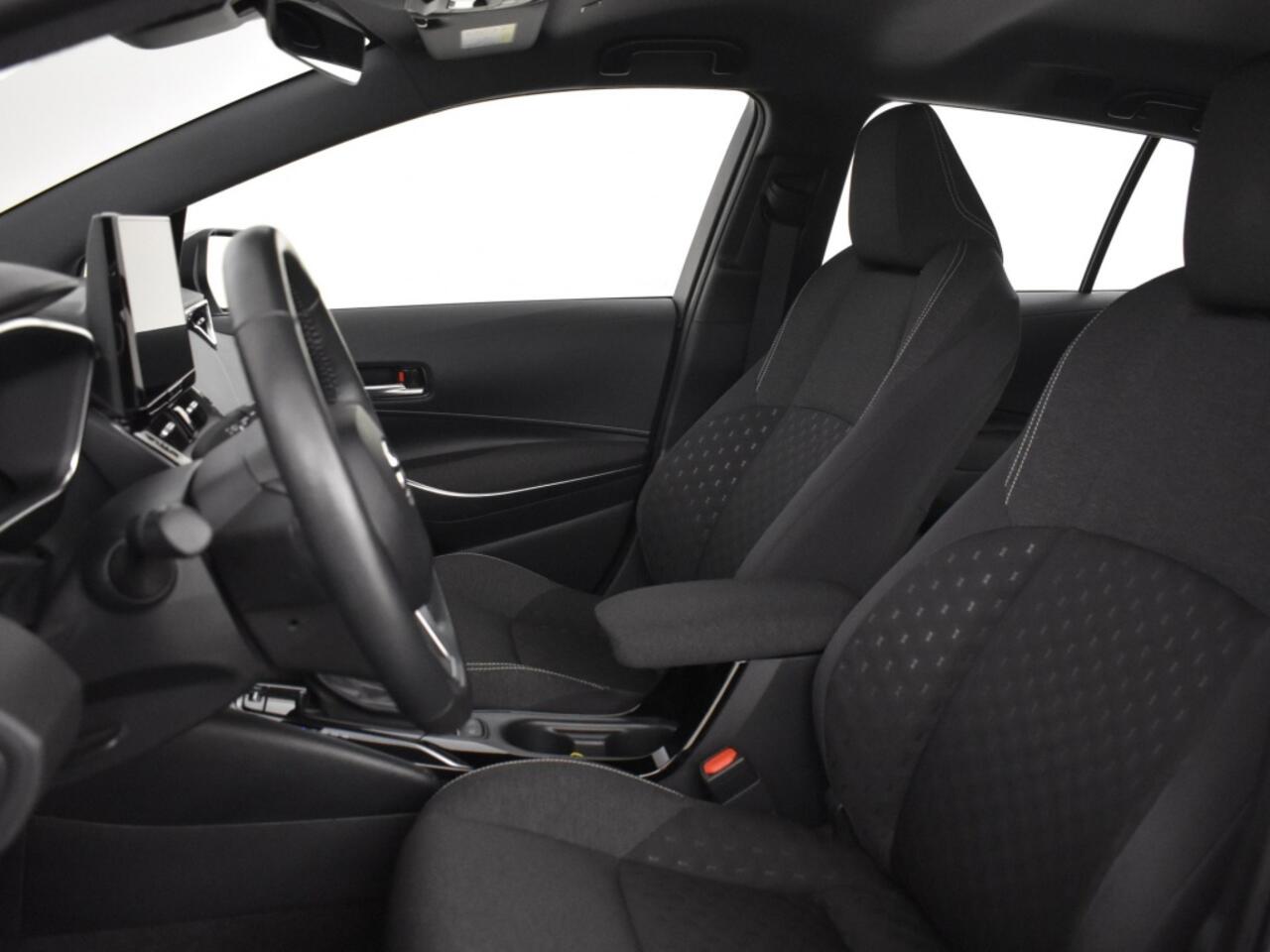 Toyota COROLLA Touring Sports Hybrid 140 Active | Stuur + Stoelverwarming | Carplay |