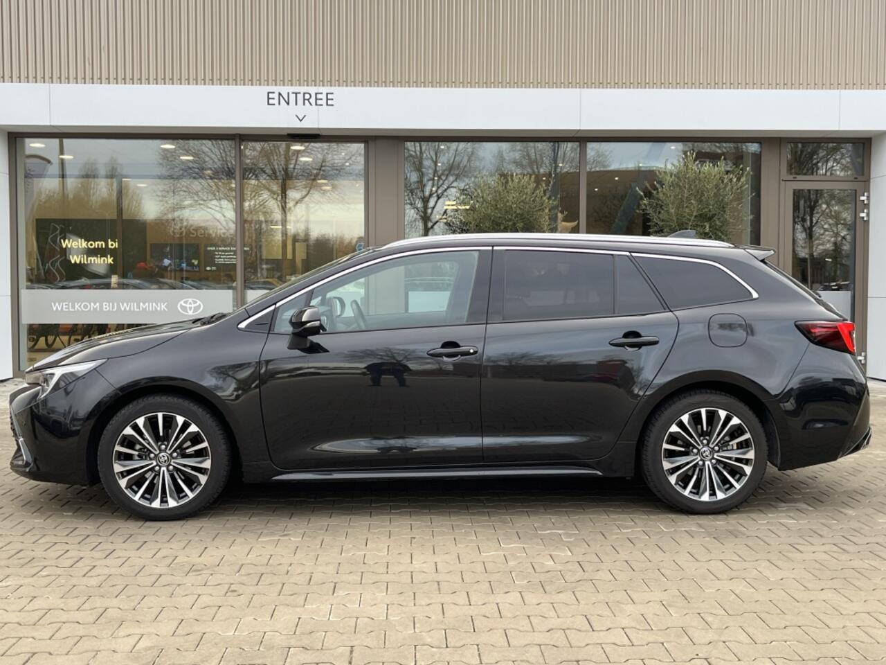 Toyota COROLLA Touring Sports Hybrid 140 Dynamic | Parkeersensoren V+A | All Seasons