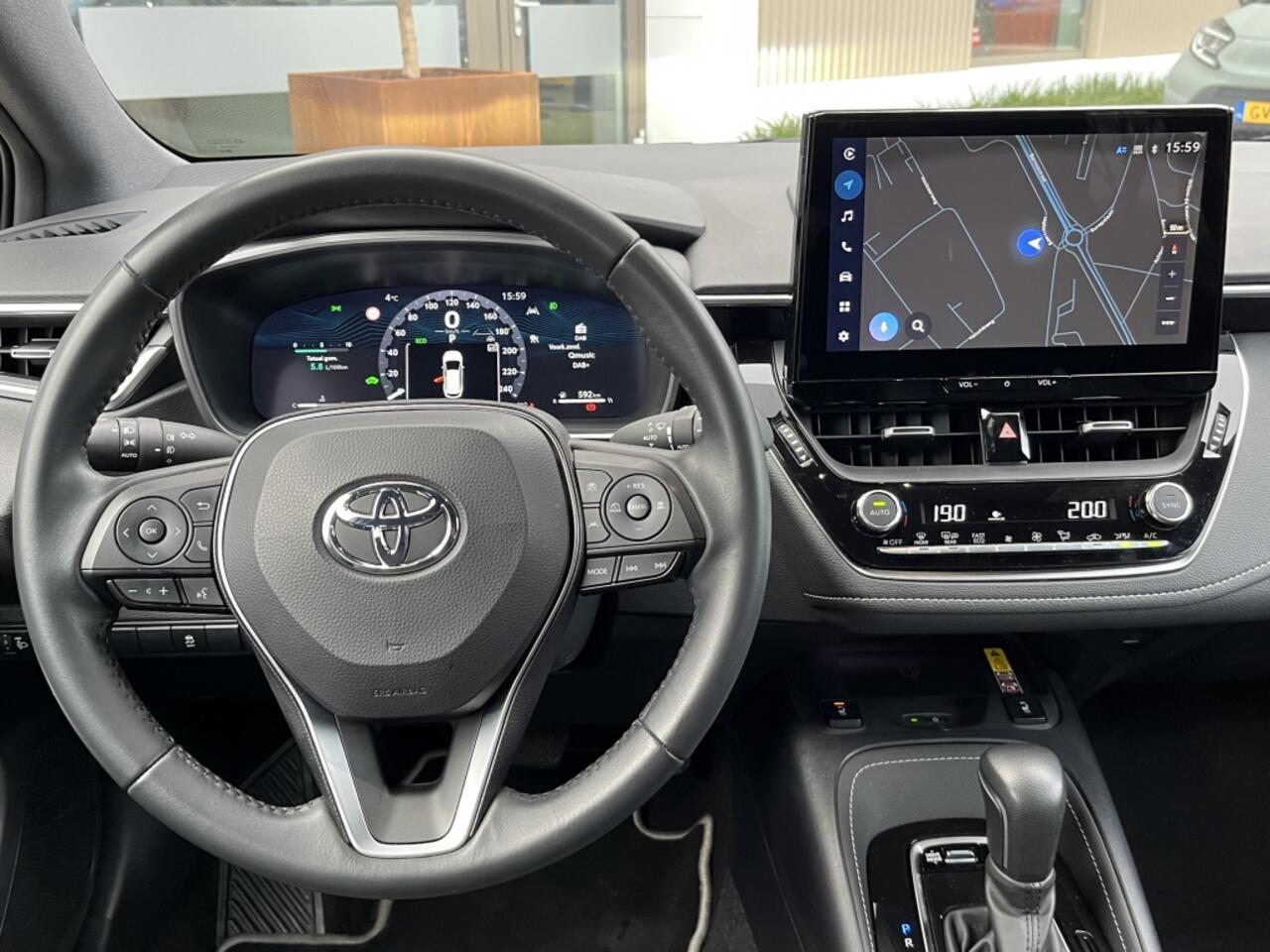 Toyota COROLLA Touring Sports Hybrid 140 Dynamic | Parkeersensoren V+A | All Seasons