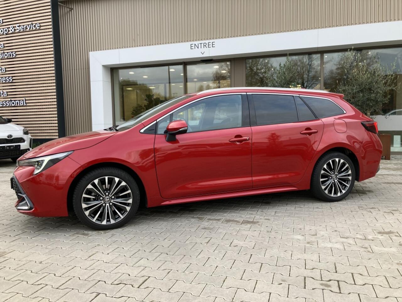 Toyota COROLLA Touring Sports Hybrid 140 Dynamic | Blindspot | Pdc V+A | Stoel/Stuur verw