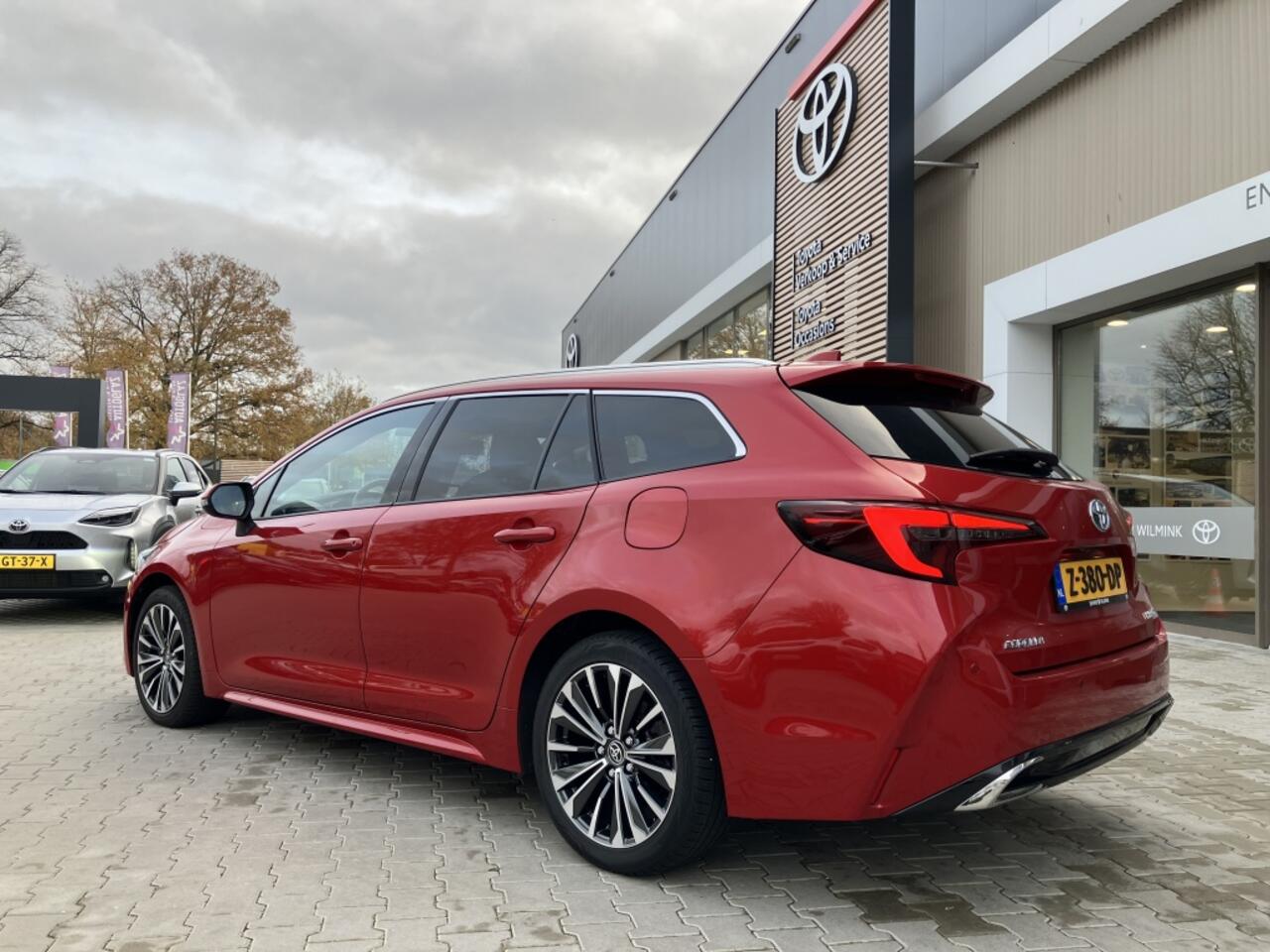 Toyota COROLLA Touring Sports Hybrid 140 Dynamic | Blindspot | Pdc V+A | Stoel/Stuur verw