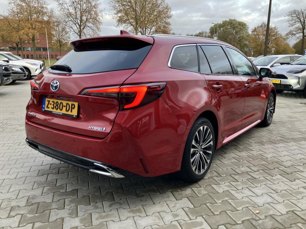 Toyota COROLLA Touring Sports Hybrid 140 Dynamic | Blindspot | Pdc V+A | Stoel/Stuur verw