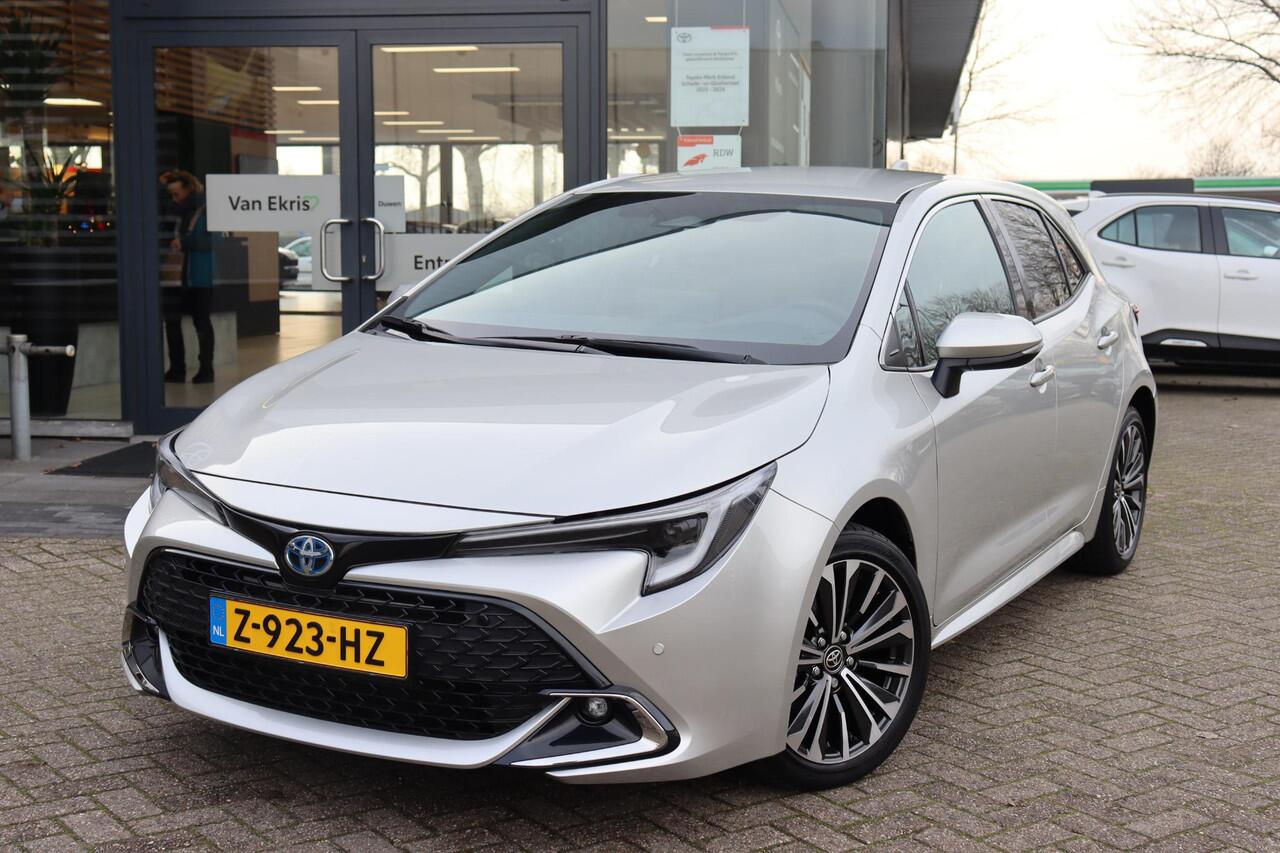Toyota COROLLA Hybrid 140 Dynamic , Parkeersensoren , Stoelverwarming