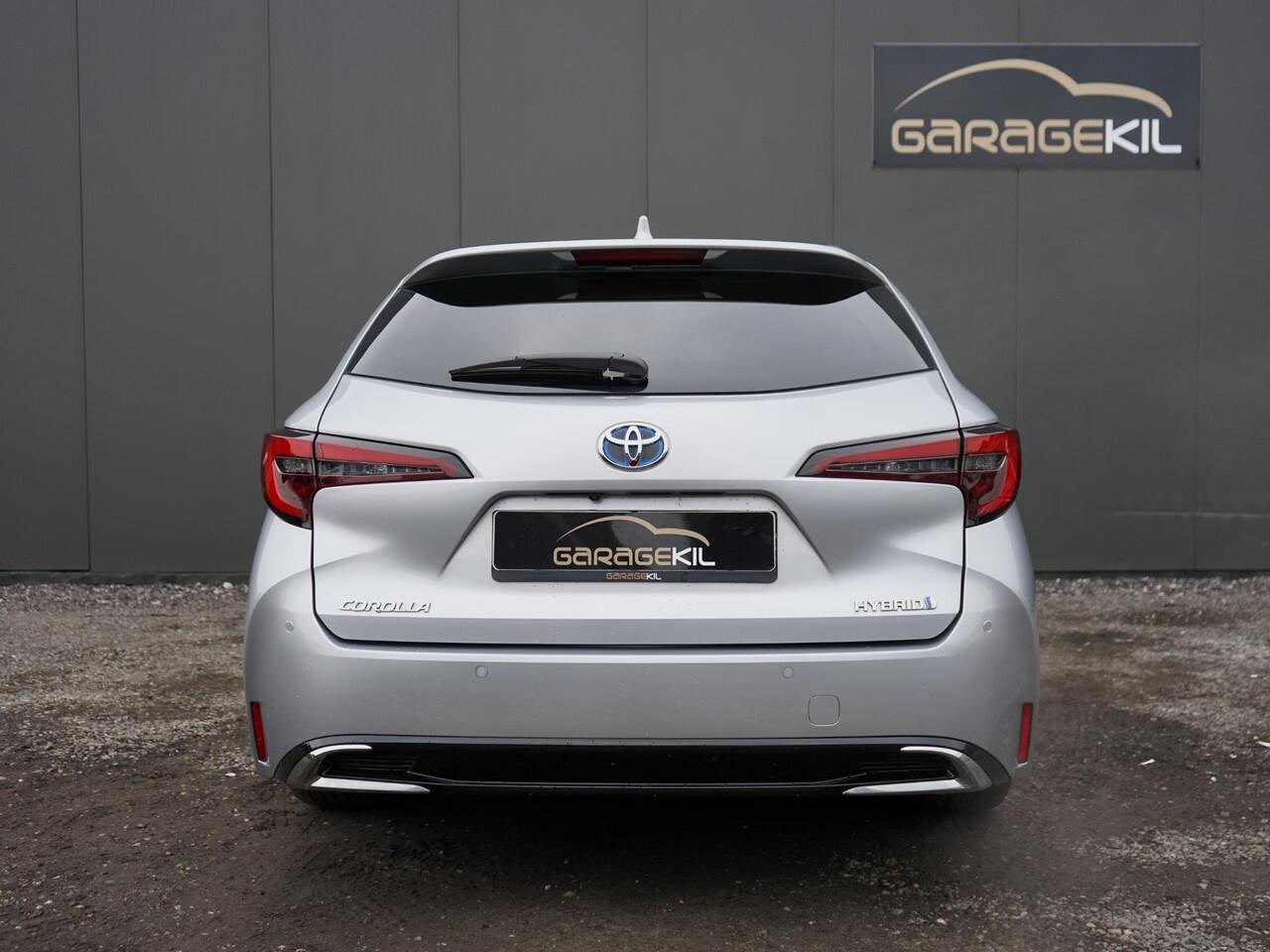 Toyota COROLLA Touring Sports Hybrid 140 Dynamic Team D / Facelift! / 1ste eig. / Dealeronderh. / Camera / stoel & stuur verwarming / LED