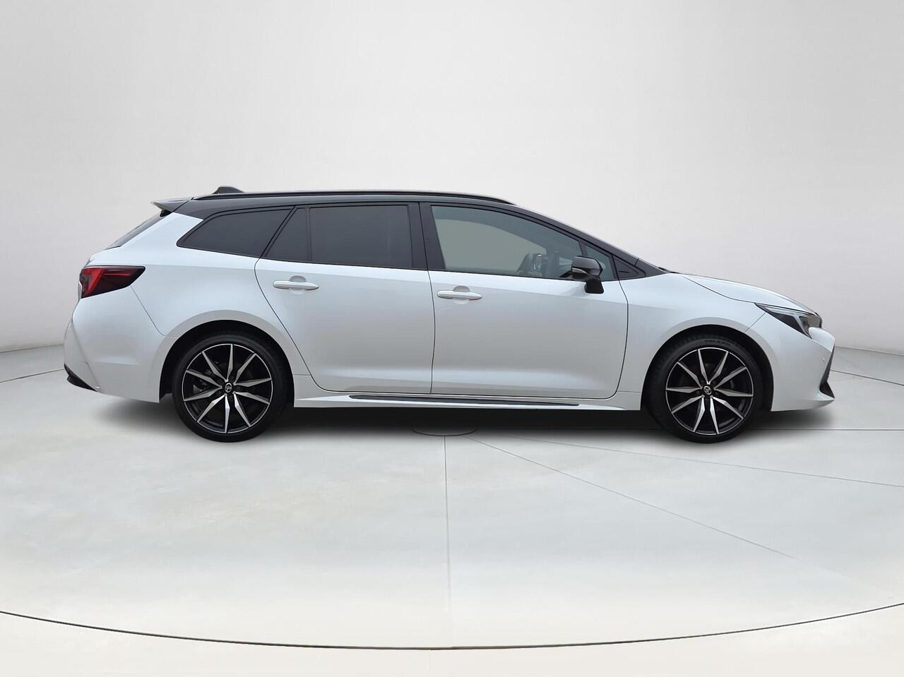 Toyota COROLLA Touring Sports Hybrid 200 GR Sport | Apple CarPlay | Head-Up | Navigatie | Rijklaar incl. garantie |