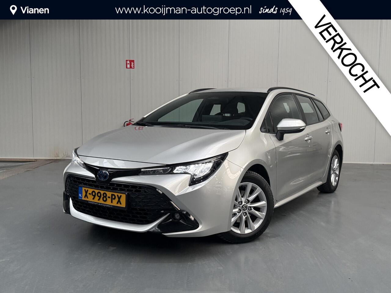 Toyota COROLLA Touring Sports Hybrid 140 Active met 4 nieuwe all season