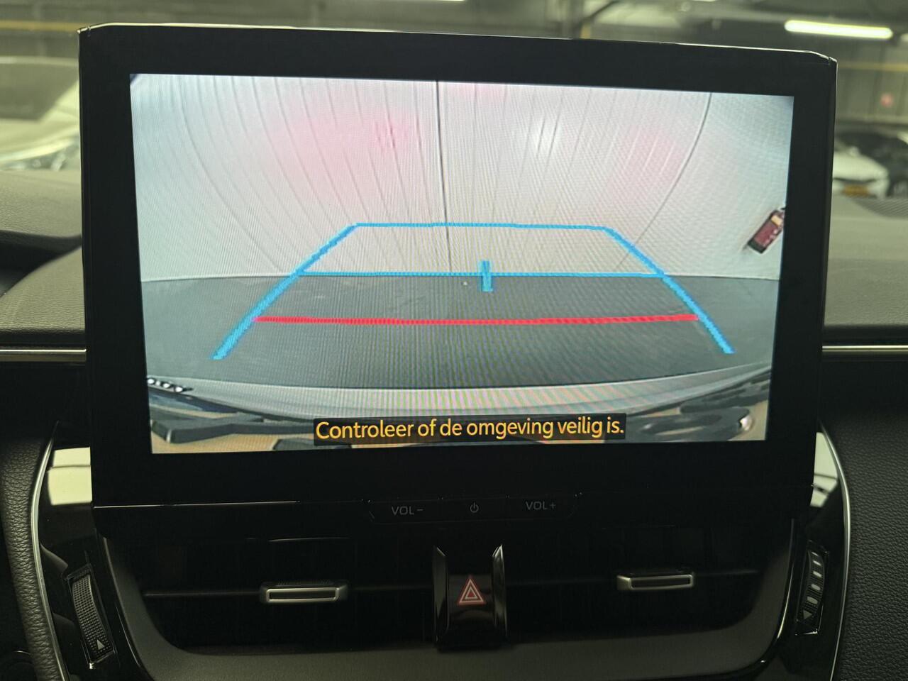 Toyota COROLLA Touring Sports Hybrid 140 Active met 4 nieuwe all season