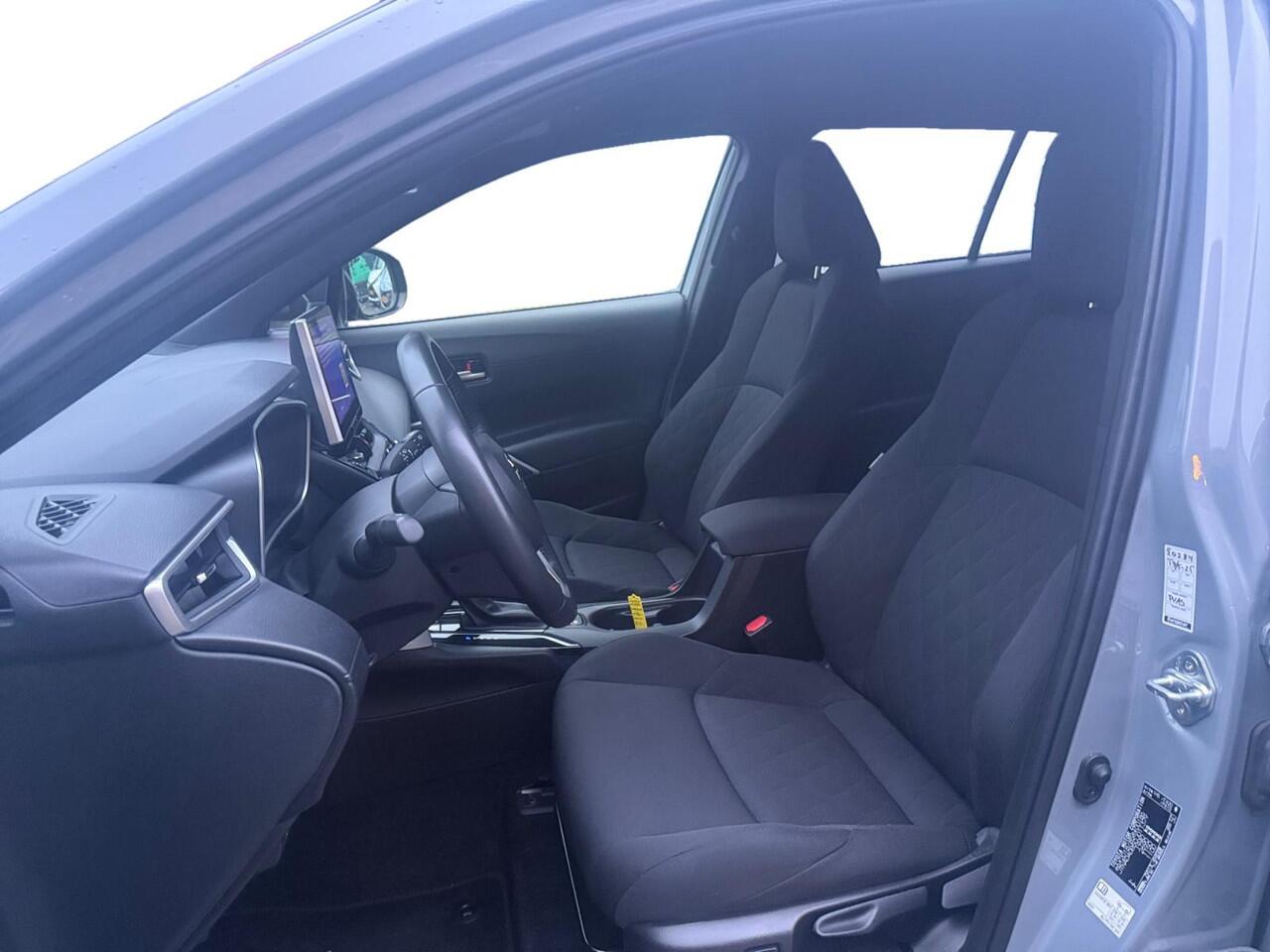 Toyota COROLLA Cross Hybrid 140 Dynamic | Automaat | Apple Carplay/Android Auto | Camera | Stoelverwarming | Adaptief Cruise Control | Climate Control | DAB