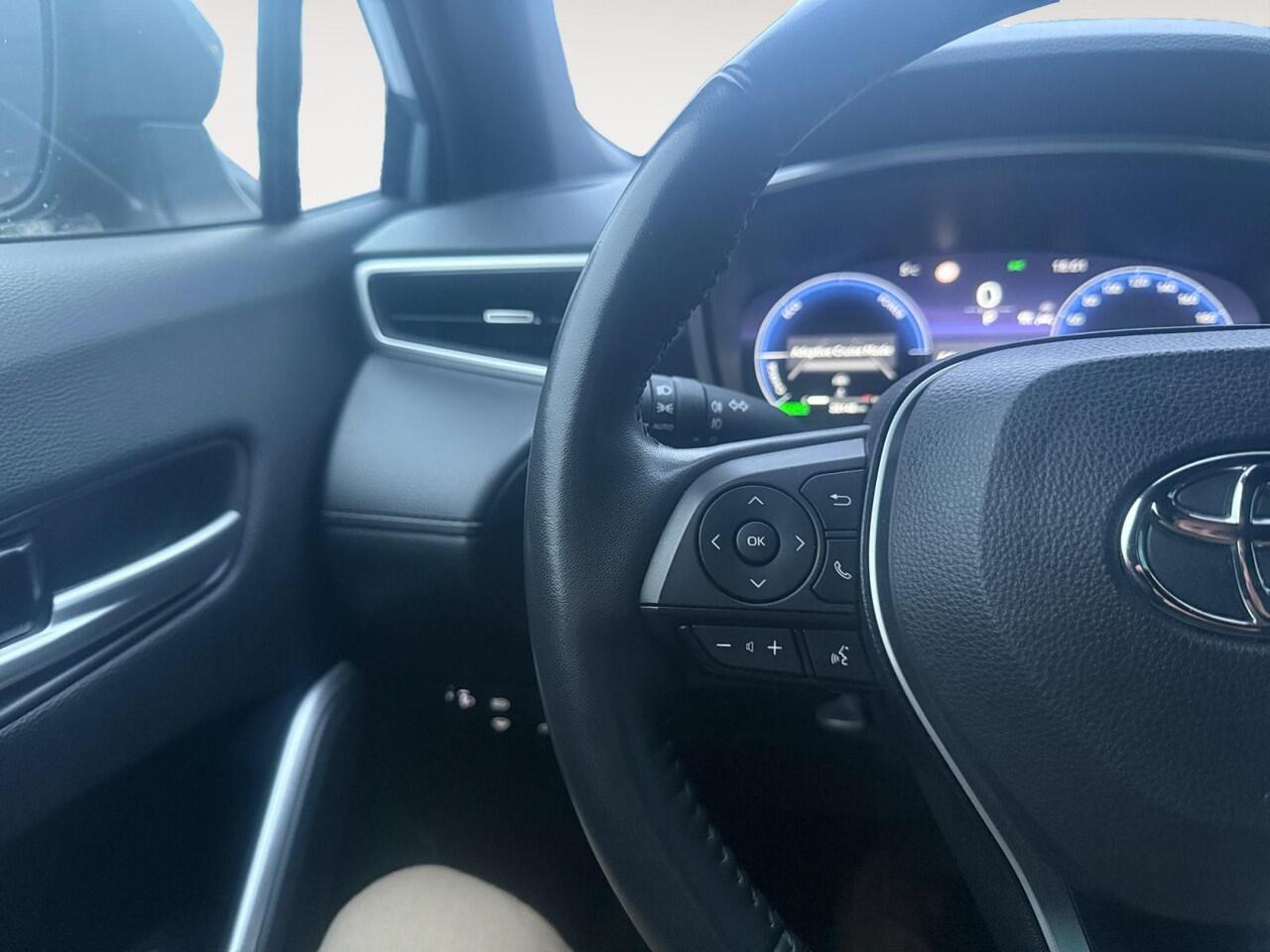 Toyota COROLLA Cross Hybrid 140 Dynamic | Automaat | Apple Carplay/Android Auto | Camera | Stoelverwarming | Adaptief Cruise Control | Climate Control | DAB