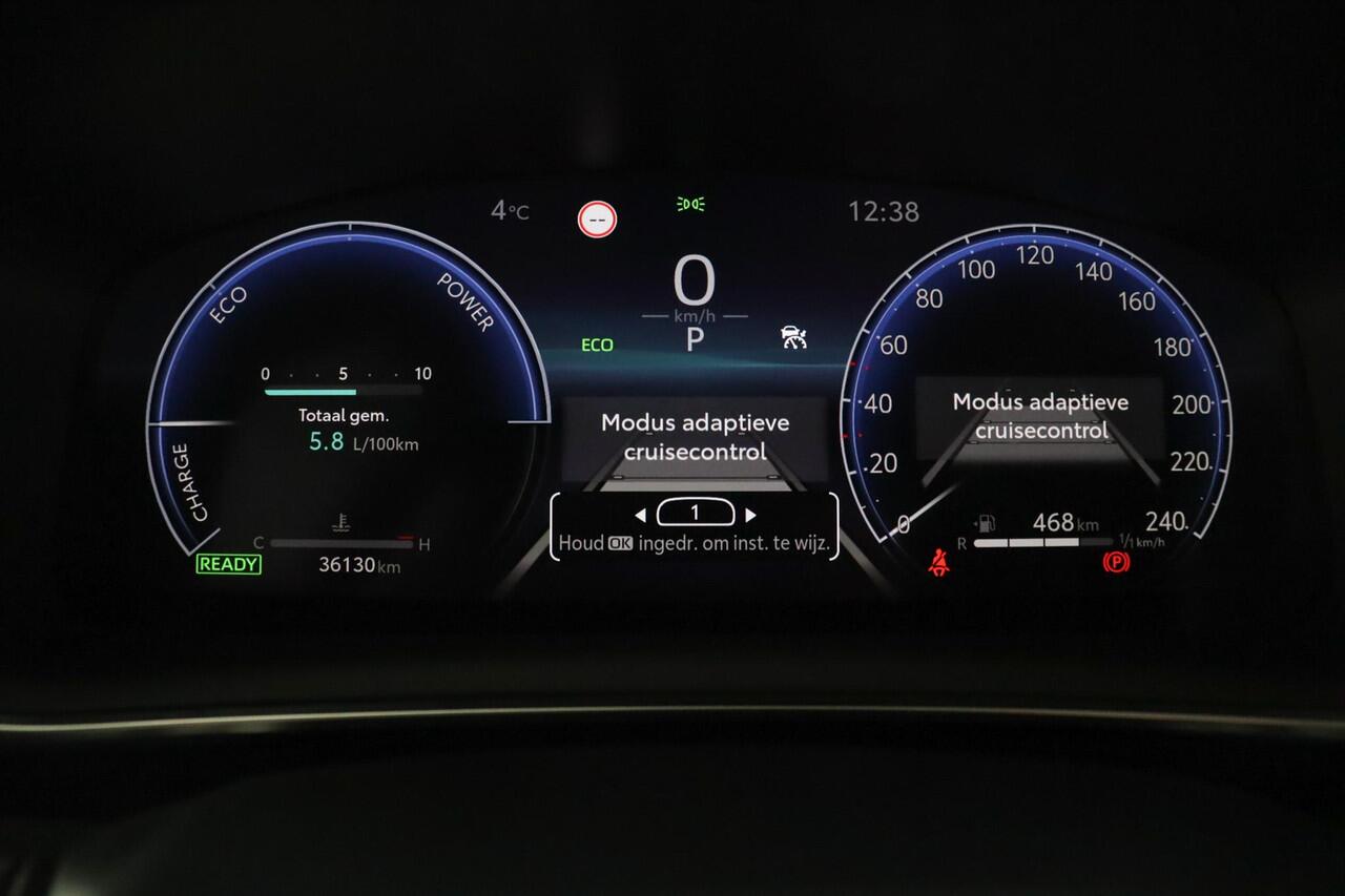 Toyota COROLLA Touring Sports Hybrid 140 Dynamic | Navigatie | Stoelverwarming | Electrische kofferklep |