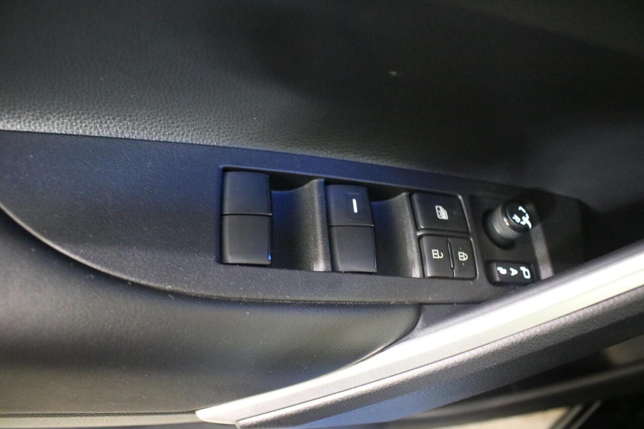 Toyota COROLLA Cross Hybrid 200 Executive Edition Panoramadak, PDC