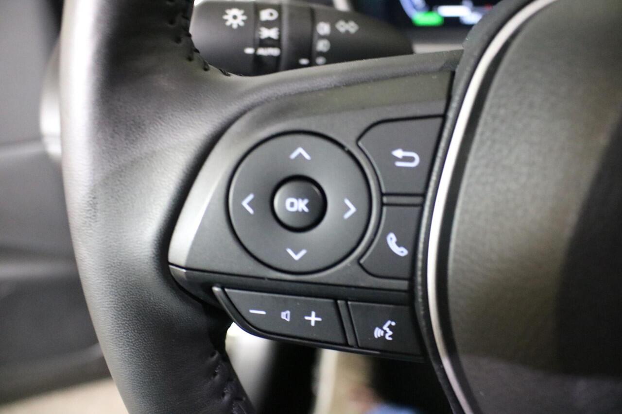 Toyota COROLLA Cross Hybrid 200 Executive Edition Panoramadak, PDC