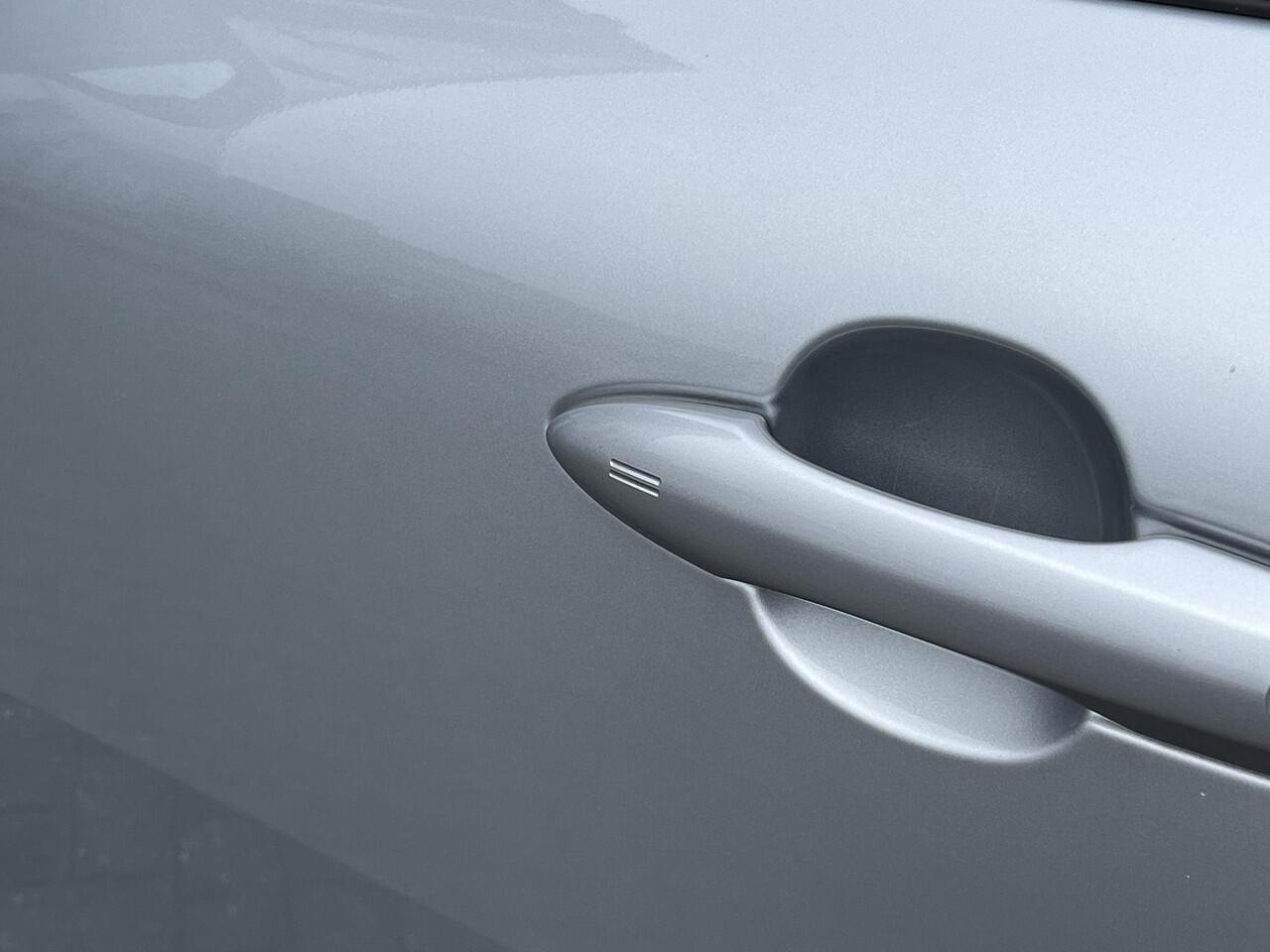 Toyota COROLLA Cross Hybrid 140 Style