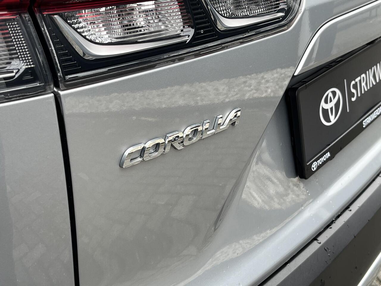 Toyota COROLLA Cross Hybrid 140 Style
