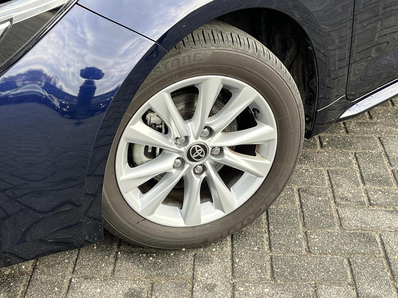 Toyota COROLLA Touring Sports 1.8 Hybrid First Edition Limited