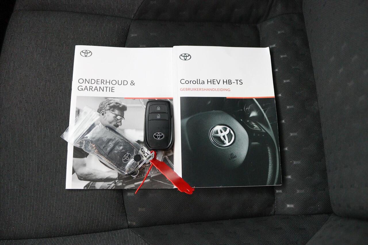 Toyota COROLLA Touring Sports Hybrid 140 | Parkeercamera | Navigatie | Climate control |