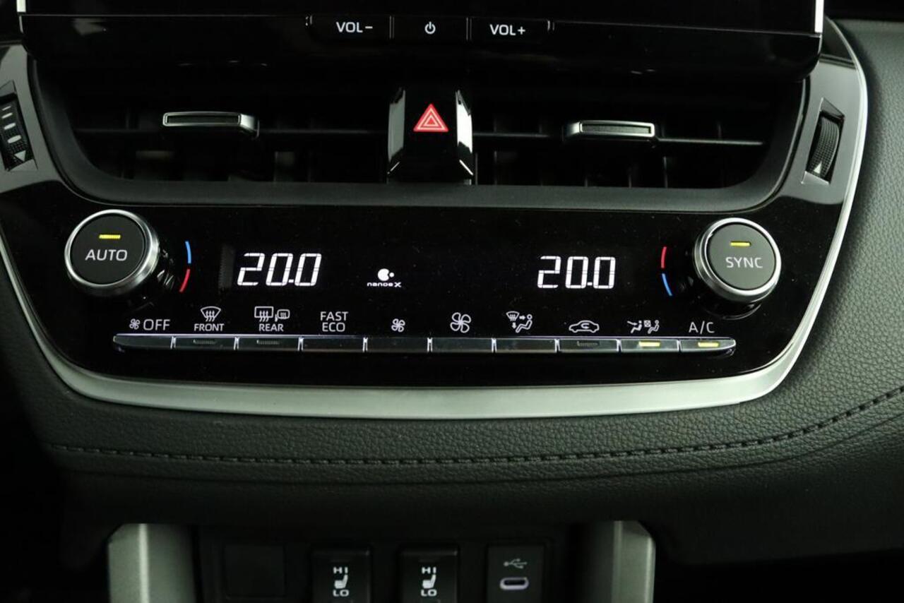 Toyota COROLLA Cross Hybrid 200 Style Demovoordeel! | Adaptive Cruise Control | Navigatie | Apple Carplay | Android Auto | Stoelverwarming |