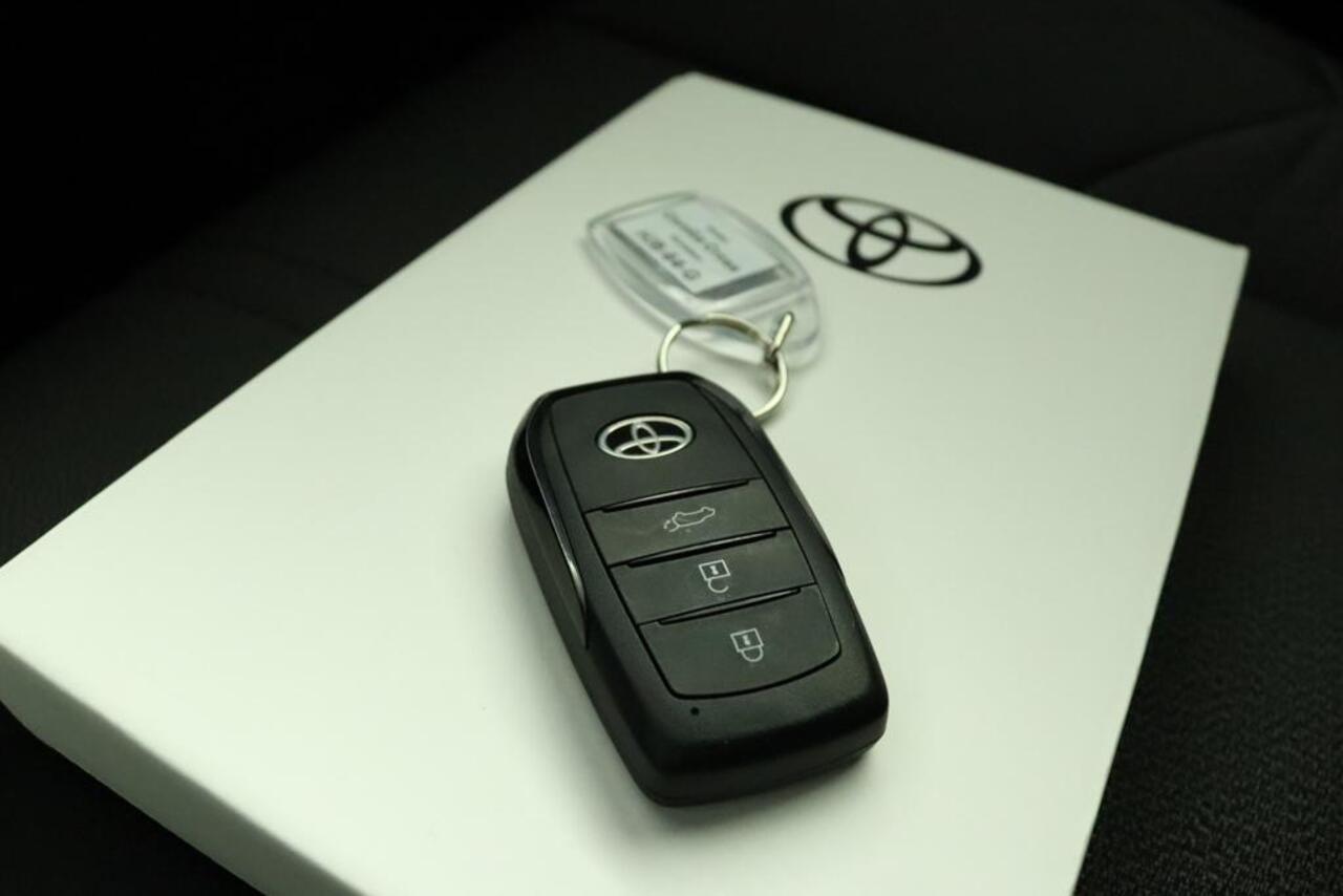 Toyota COROLLA Cross Hybrid 200 Style Demovoordeel! | Adaptive Cruise Control | Navigatie | Apple Carplay | Android Auto | Stoelverwarming |