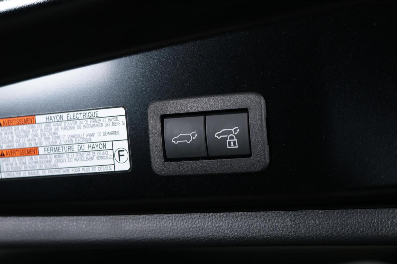 Toyota COROLLA Cross Hybrid 140 Style Parkeersensoren, LED koplampen,stoel en stuur verwarming